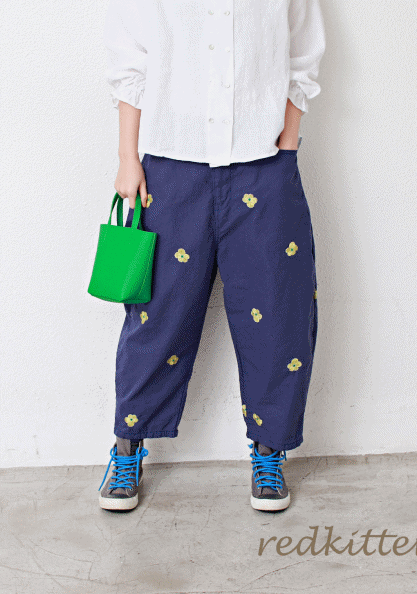 flower embroidered pants